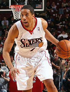 龄结构偏大 龄结构偏大